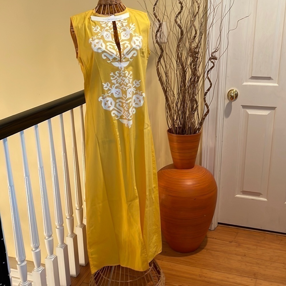 New Original Des-L Stik-Aid Con-Tur Yellow Dress With White Print